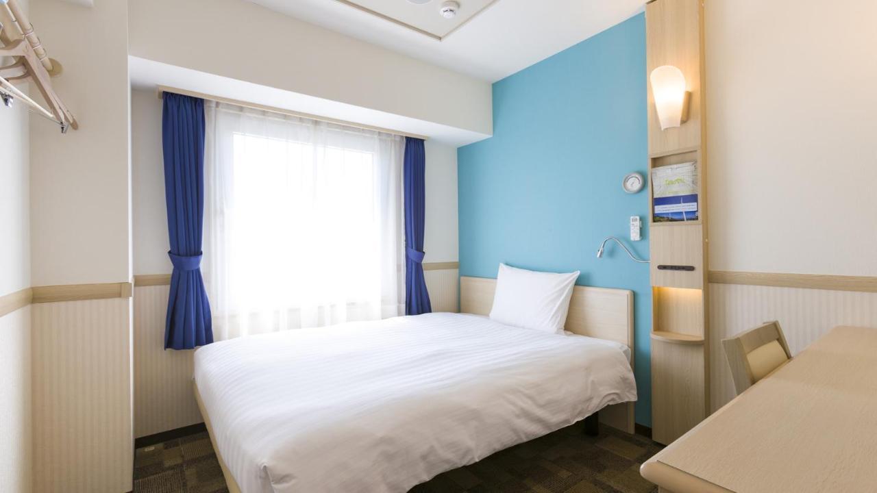 Toyoko Inn Ebina Eki Higashi Guchi Esterno foto