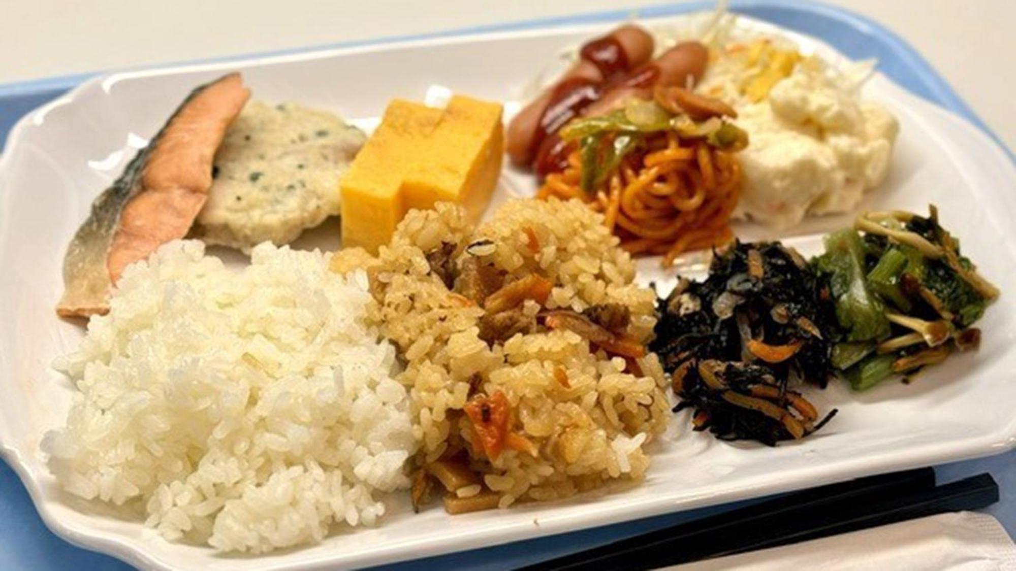 Toyoko Inn Ebina Eki Higashi Guchi Esterno foto